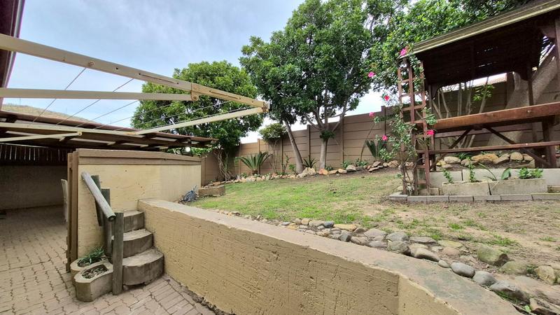 3 Bedroom Property for Sale in Island View Western Cape